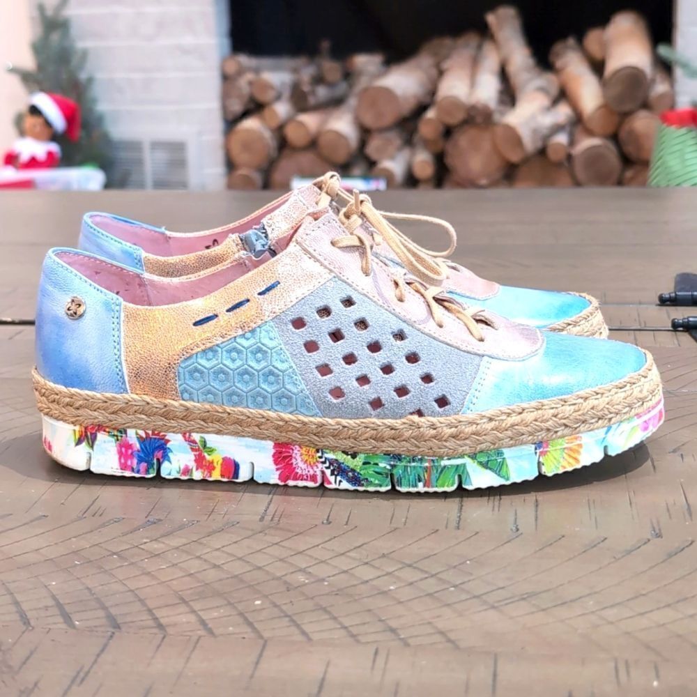Maciejka Blue Leather Perforated Lace up Sneakers Size EU 37/ US 6.5